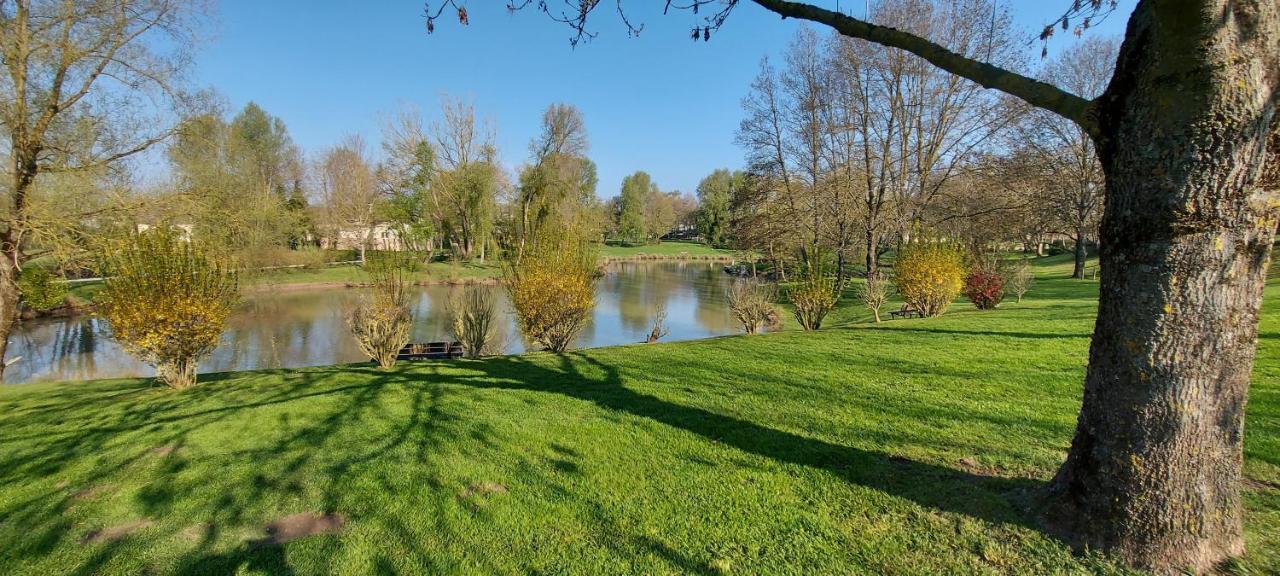 Апартаменти L'Amazonie - Roissy Cdg - Parc Asterix - Paris Moussy-le-Neuf Екстер'єр фото